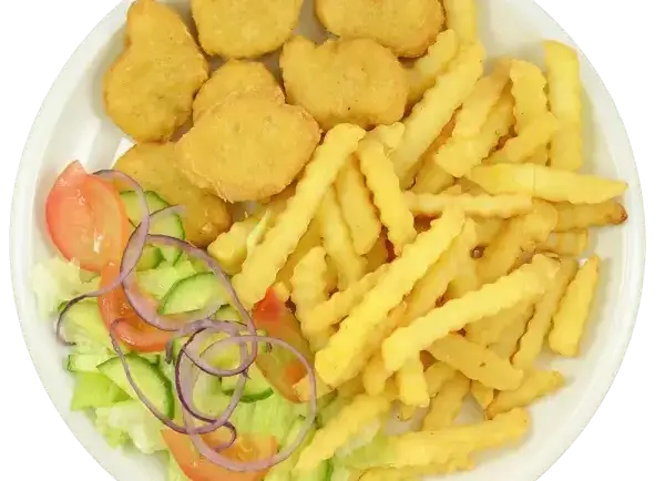 Vištienos kepsneliai su fri bulvytėmis, daržovėmis ir padažu / Crispy chicken fillet with french fries and vegetables